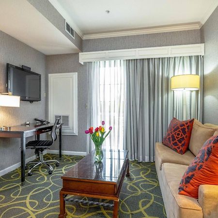 Best Western Plus Dixon Davis Exterior foto