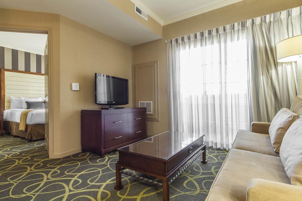 Best Western Plus Dixon Davis Exterior foto