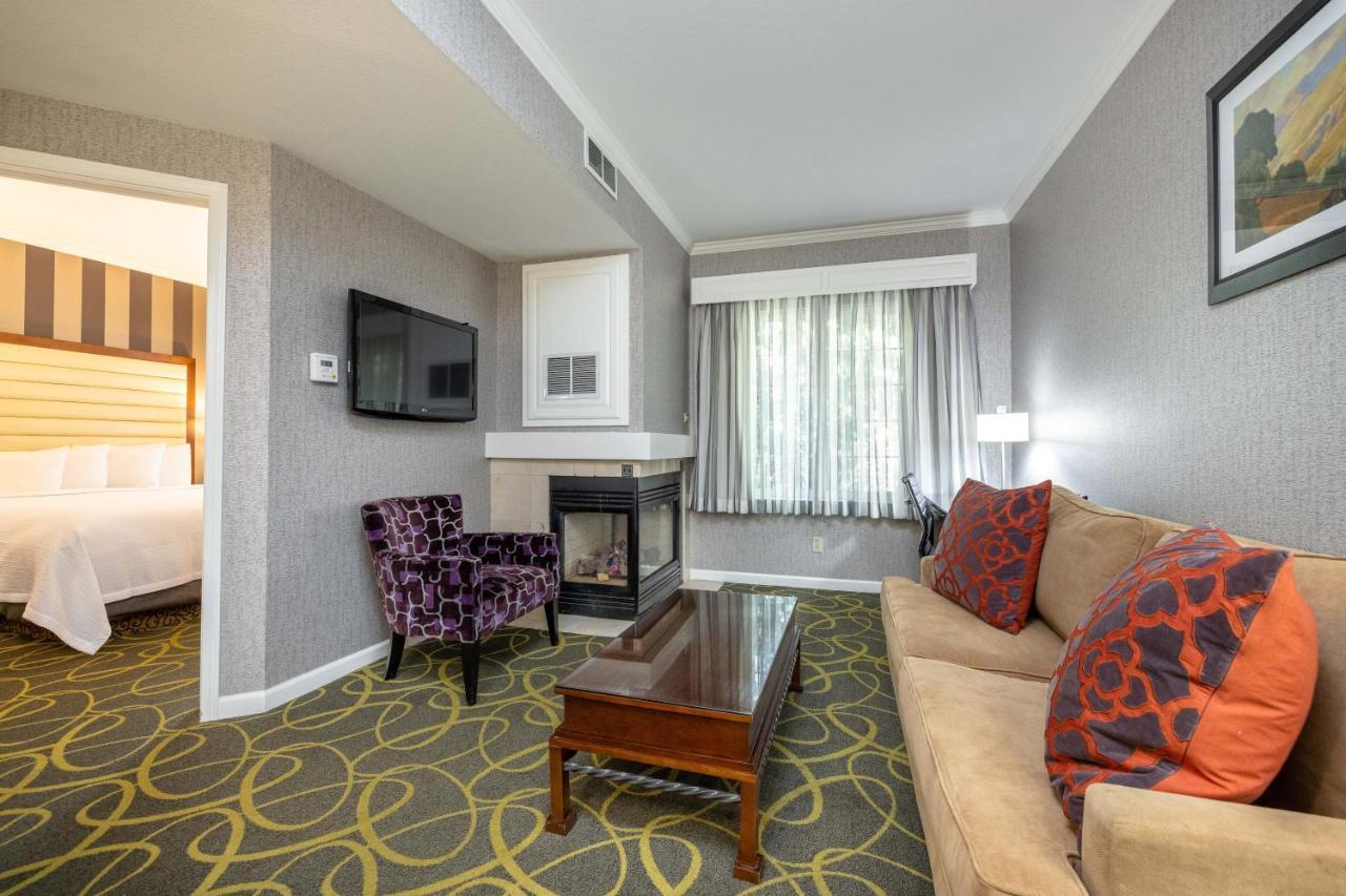Best Western Plus Dixon Davis Exterior foto