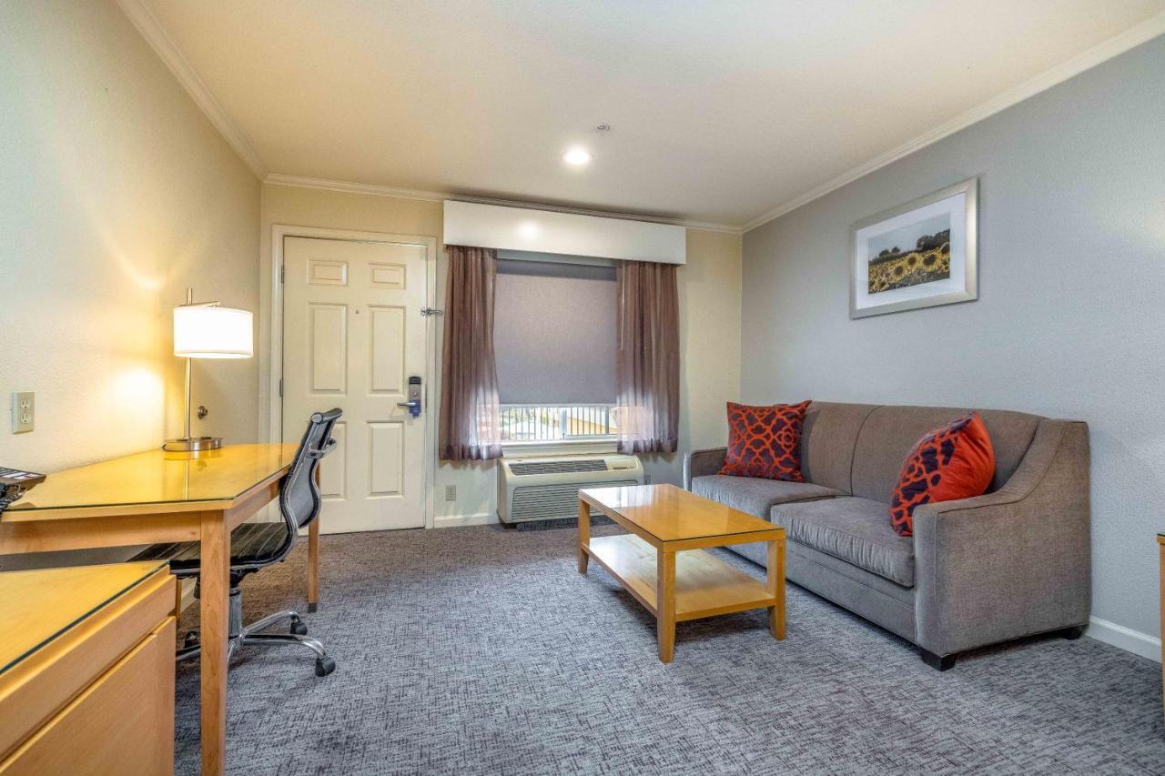 Best Western Plus Dixon Davis Exterior foto