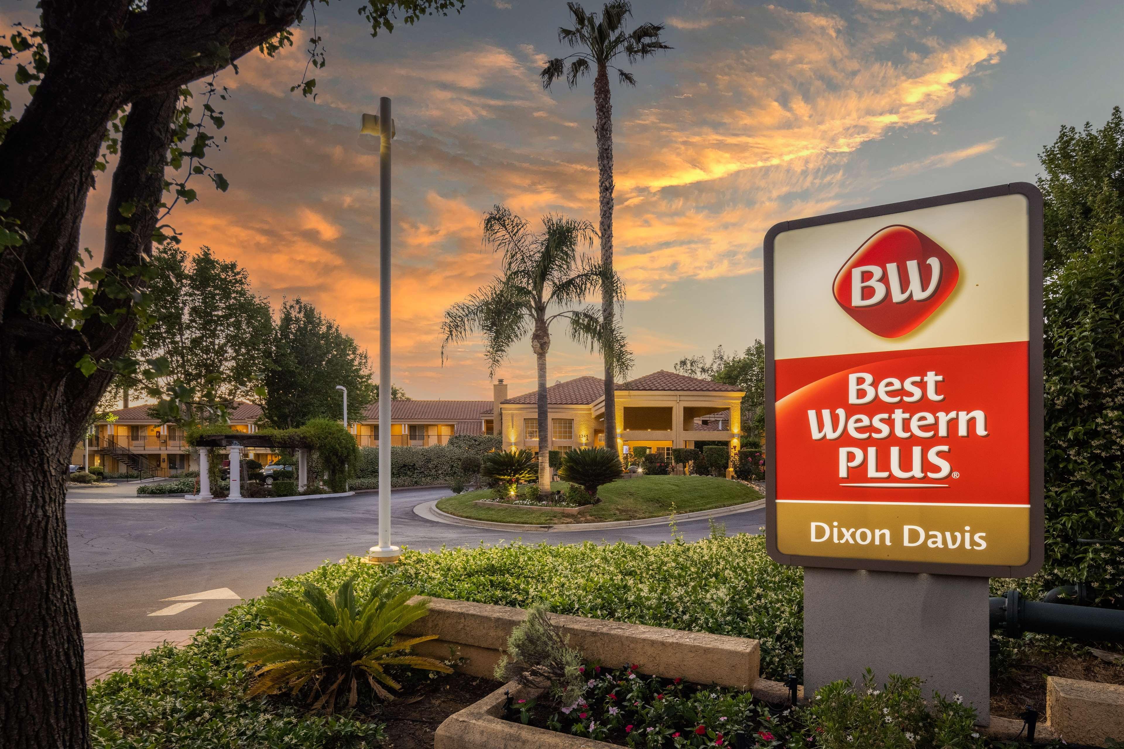 Best Western Plus Dixon Davis Exterior foto